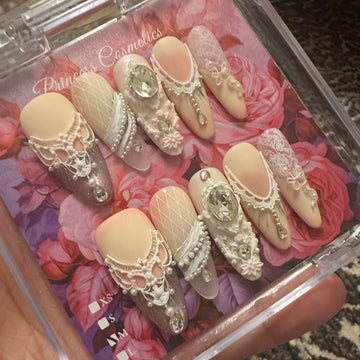 White Lace High Quality Nails أظافر عالية الجودة من الدانتيل الأبيض