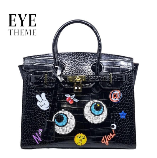 Eye-Themed Black 2-in-1 Handbag. حقيبة يد سوداء 2 في 1 بطابع العين