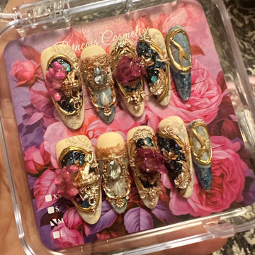 Purple Flower High Quality Nails أظافر عالية الجودة مزينة بزهرة بنفسجية