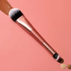Real Techniques Cover + Conceal Dual Ended Makeup Brush ريال تكنيكس – فرشاة مكياج مزدوجة الأطراف للتغطية وإخفاء العيوب