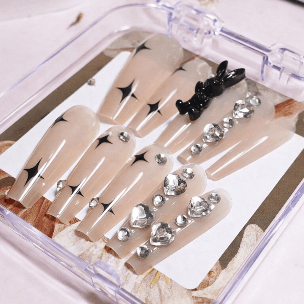 Cosplus Monina Premium Wearable Gel Nail Tips Set مجموعة أطراف أظافر جل قابلة للارتداء من كوسبلس مونينا بريميوم - Princess Cosmetics Qatar