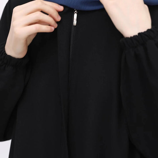 Ecmel Ferace Abaya - Black. عباية إيميل فيراس - أسود - Princess Cosmetics Qatar