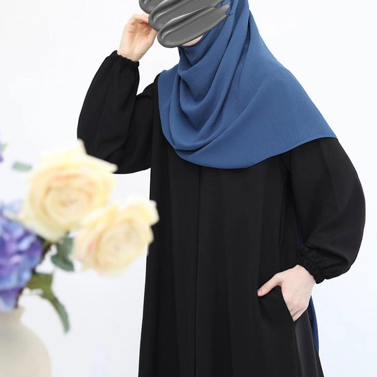 Ecmel Ferace Abaya - Black. عباية إيميل فيراس - أسود - Princess Cosmetics Qatar