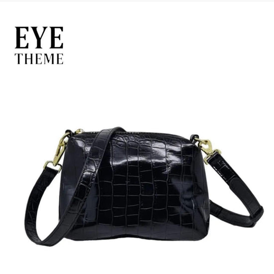 Eye - Themed Black 2 - in - 1 Handbag. حقيبة يد سوداء 2 في 1 بطابع العين - Princess Cosmetics Qatar