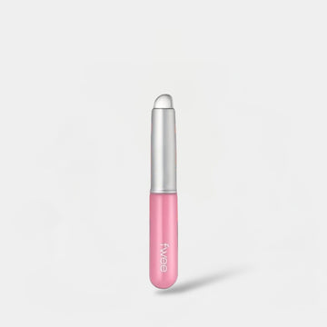 FWEE Fingerlike Silicone Lip Brush - Pink فرشاة شفاه سيليكون على شكل إصبع من FWEE - وردية - Princess Cosmetics Qatar