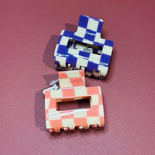 Checkered Small Hair Claw Clips. متقلب مقاطع مخلب الشعر الصغيرة