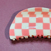 Checkered Medium Hair Claw Clips. مشابك مخلب شعر متوسطة مربعة الشكل