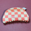 Checkered Medium Hair Claw Clips. مشابك مخلب شعر متوسطة مربعة الشكل