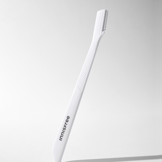 Innisfree Eco Beauty Tool Eyebrow Razor Set (2pcs) مجموعة أدوات الجمال الطبيعية من إنيسفري لحلاقة الحواجب - Princess Cosmetics Qatar