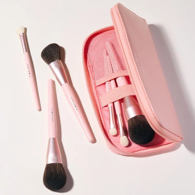 Judydoll Professional 6 - Piece Brush Set مجموعة فرش جوديدول الاحترافية المكونة من 6 قطع - Princess Cosmetics Qatar