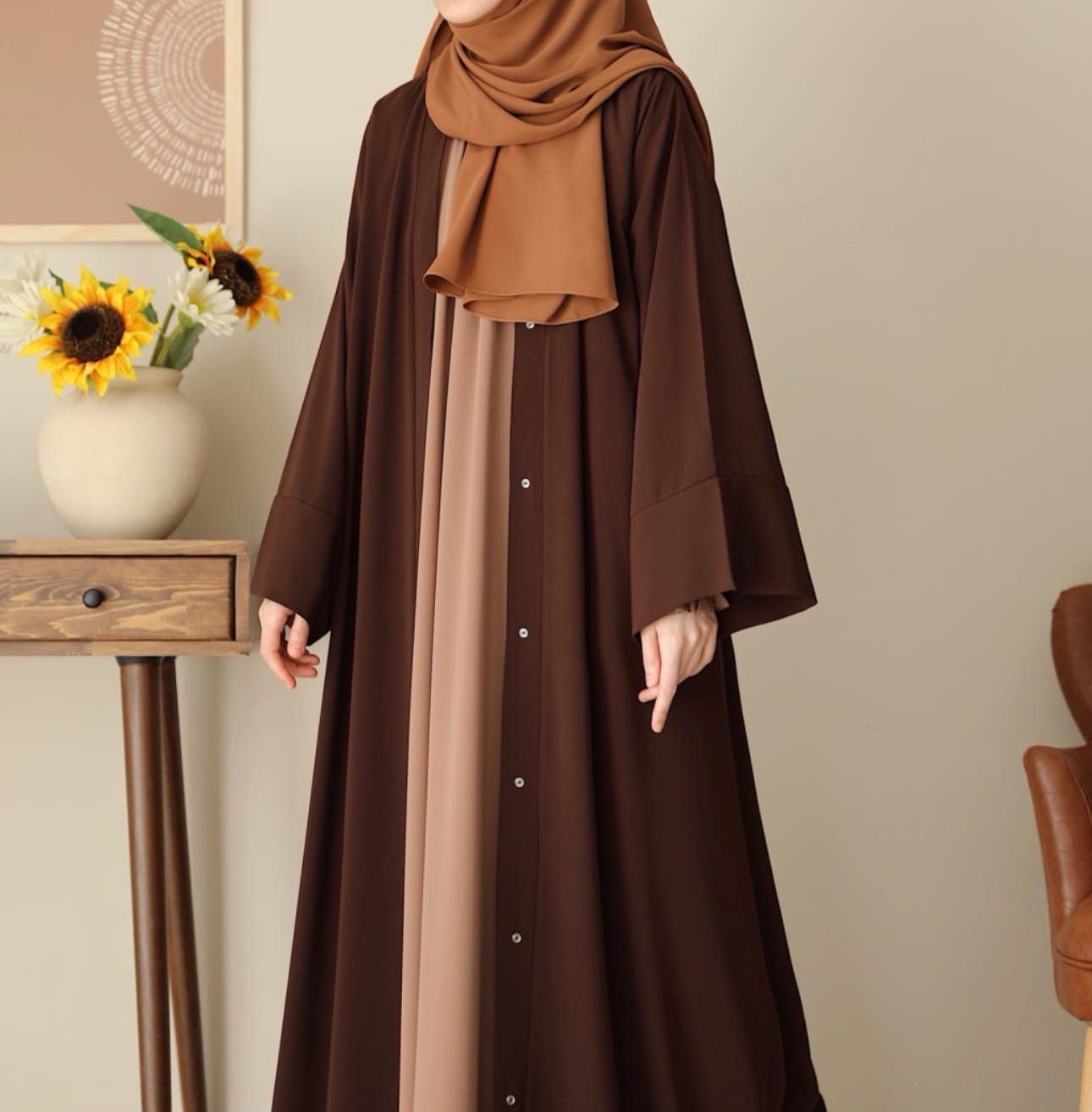 Klasik Abaya - Brown. عباية كلاسيك - بني - Princess Cosmetics Qatar