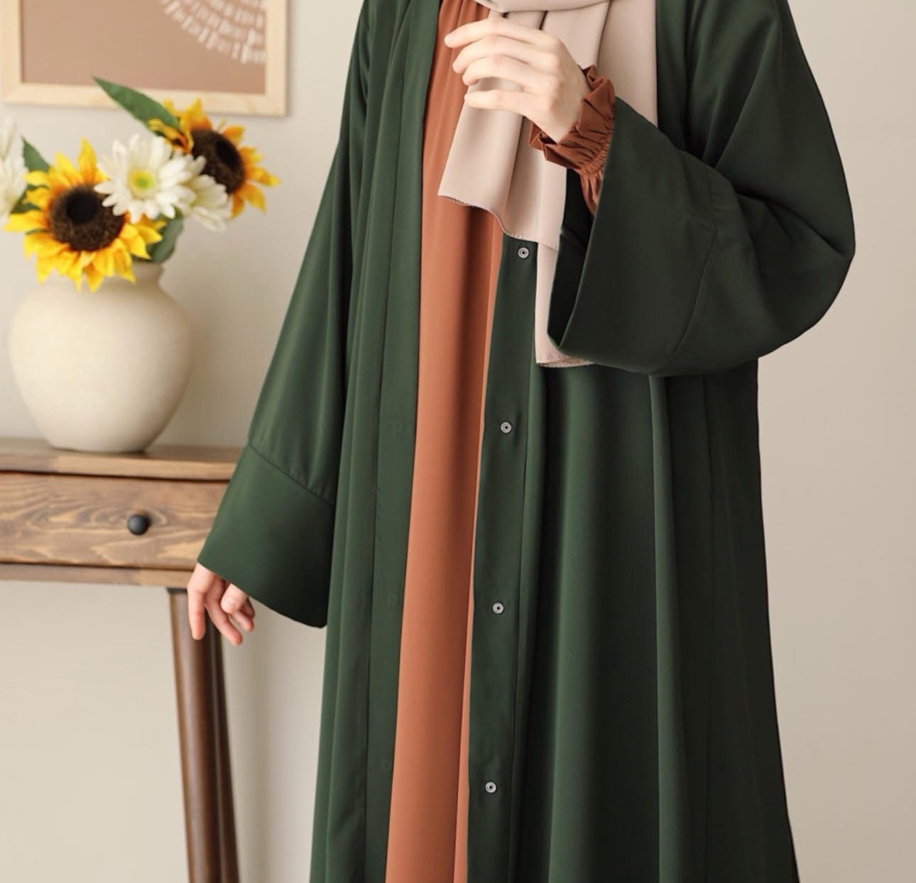 Klasik Abaya - Green. عباية كلاسيك - أخضر - Princess Cosmetics Qatar