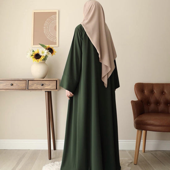 Klasik Abaya - Green. عباية كلاسيك - أخضر - Princess Cosmetics Qatar