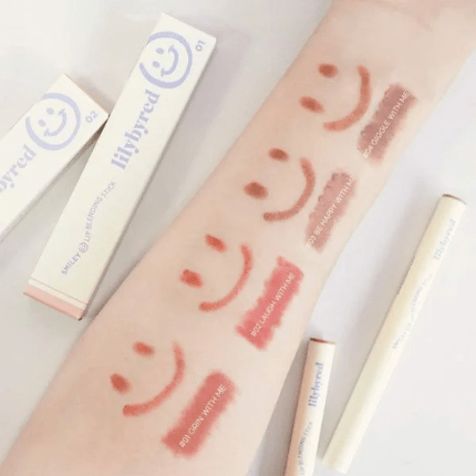 lilybyred Smiley Lip Blending Stick (3 Shades). قلم مزج الشفاه المبتسم من ليلي بايرد (3 ألوان) - Princess Cosmetics Qatar