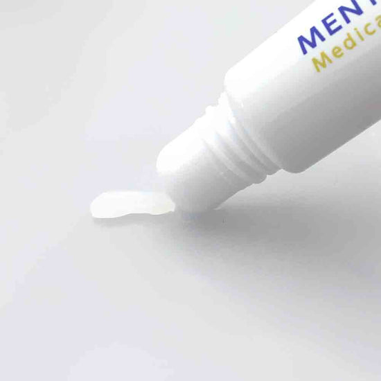 Mentholatum Medicated Lip Balm 8.5g مرطب شفاه طبي من مينثولاتوم - Princess Cosmetics Qatar