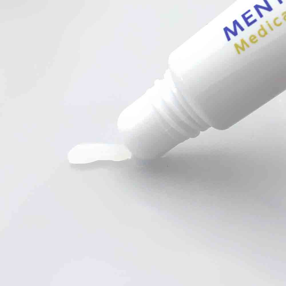 Mentholatum Medicated Lip Balm 8.5g مرطب شفاه طبي من مينثولاتوم - Princess Cosmetics Qatar