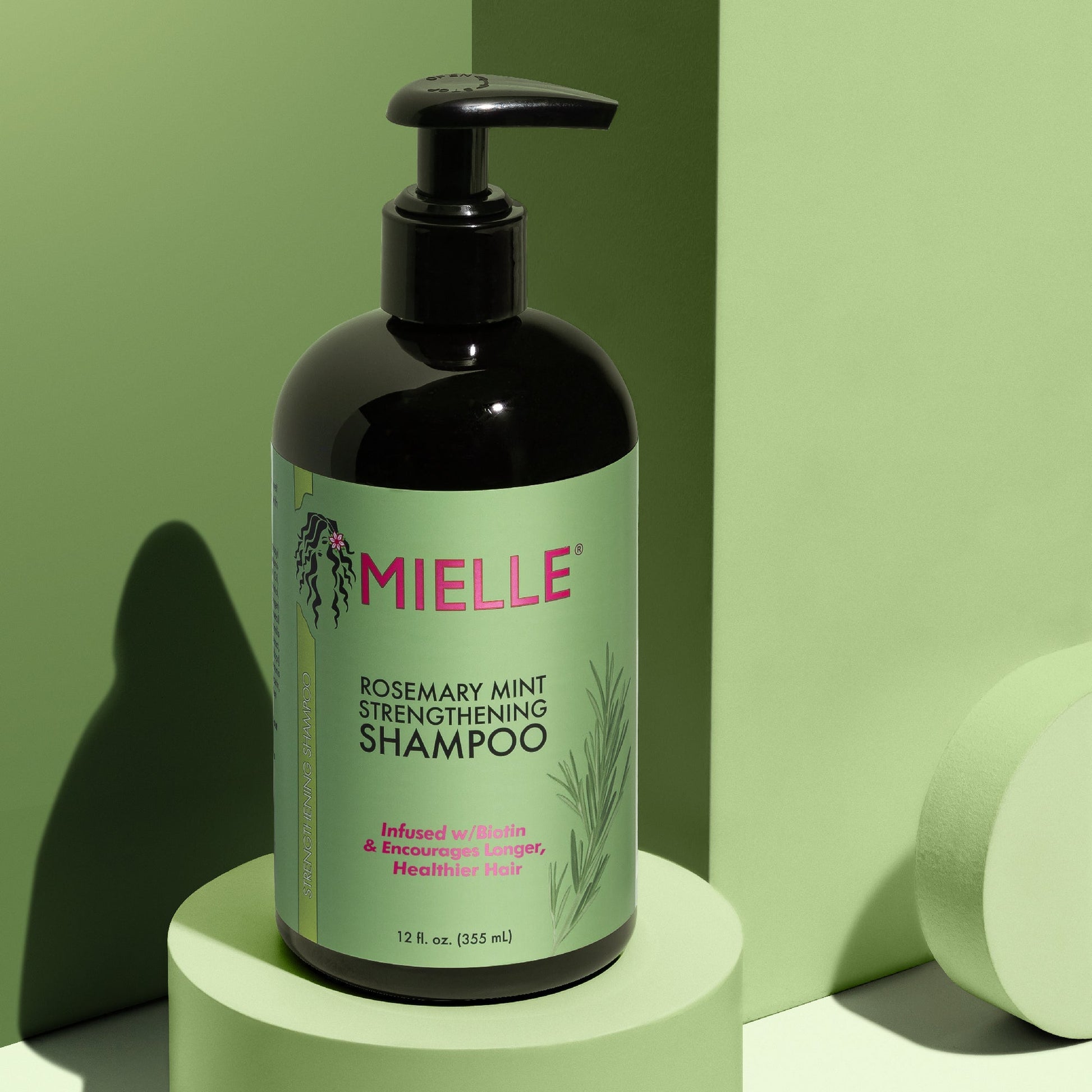 Mielle Rosemary Mint Strengthening Shampoo 355ml. شامبو تقوية ميلي روزماري بالنعناع 355 مل - Princess Cosmetics Qatar