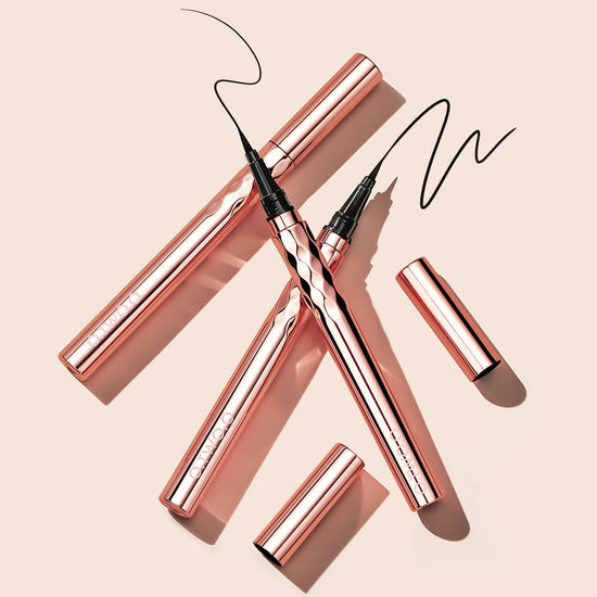 O.TWO.O Gold Silk Smooth Liquid Eyeliner 0.5g - Black محدد عيون سائل ذهبي ناعم كالحرير من O.TWO.O - أسود - Princess Cosmetics Qatar