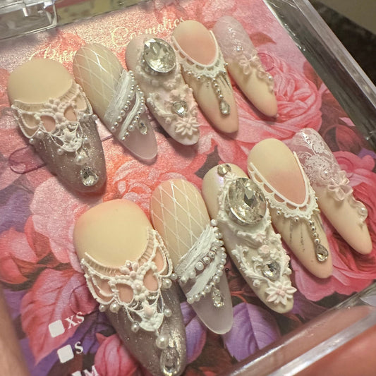 White Lace High Quality Nails أظافر عالية الجودة من الدانتيل الأبيض - Princess Cosmetics Qatar